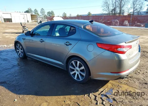 2012 Kia Optima Sx z USA, uszkodzony, nr VIN 5XXGR4A66CG079143